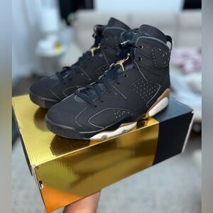 Jordan 6 Retro | Defining Moments Pack (2020) Color- Black / Gold |   Size 9.5 M